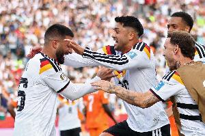 励志!翁达夫24岁踢德丙一度想退役 为踢球完成机床操作工职业培训